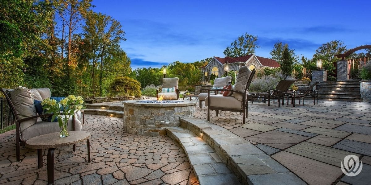 outdoor-firepit-installation
